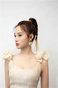 全集小说推荐被妖兽分食后，我觉醒了上古九尾狐血脉