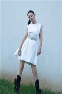 高口碑恋爱纪念日，女友带男闺蜜去看电影未删减版