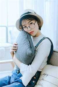 我只想抱大腿，清冷大佬却被钓疯结局