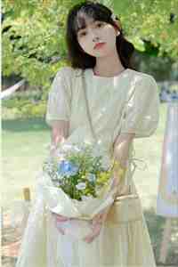 情断爱绝，从此不相逢主人公叫