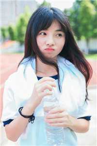 开局获得终极武器,我直接游戏称神精品